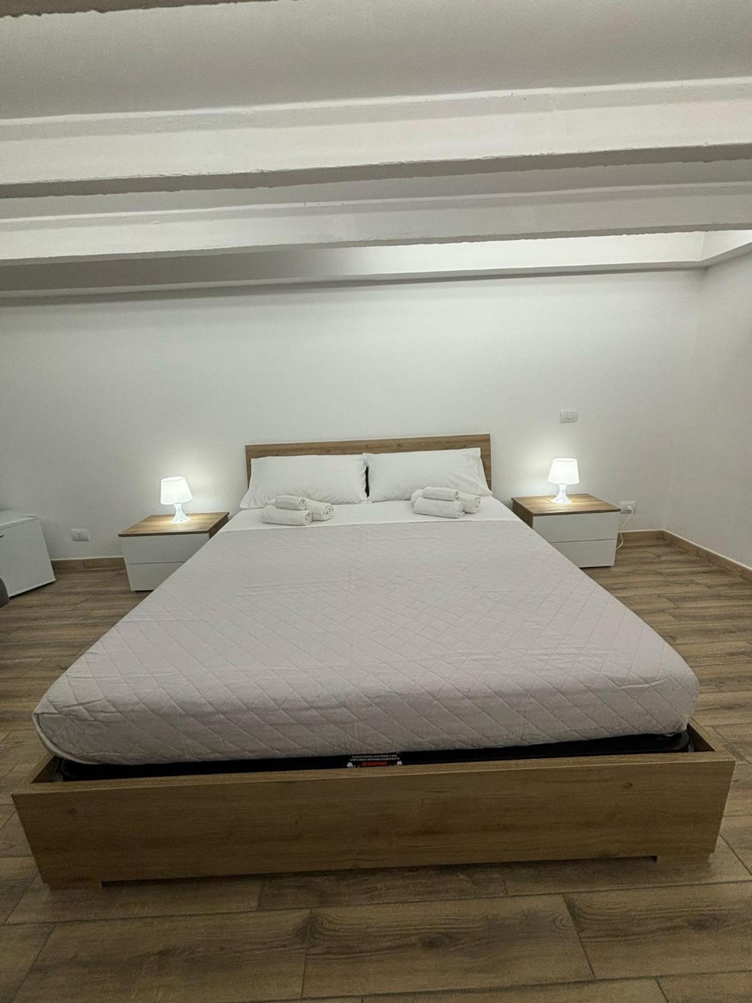 Carmen'S House Bed and Breakfast Nettuno Buitenkant foto